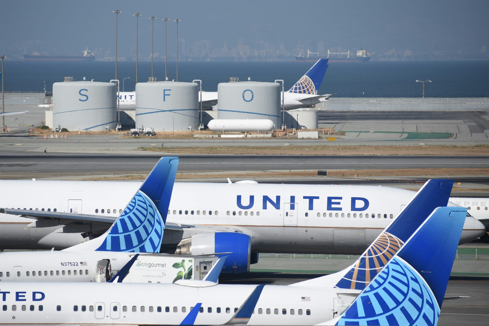 United Adds Free Starlink Wi-Fi: A New Era in In-Flight Connectivity?