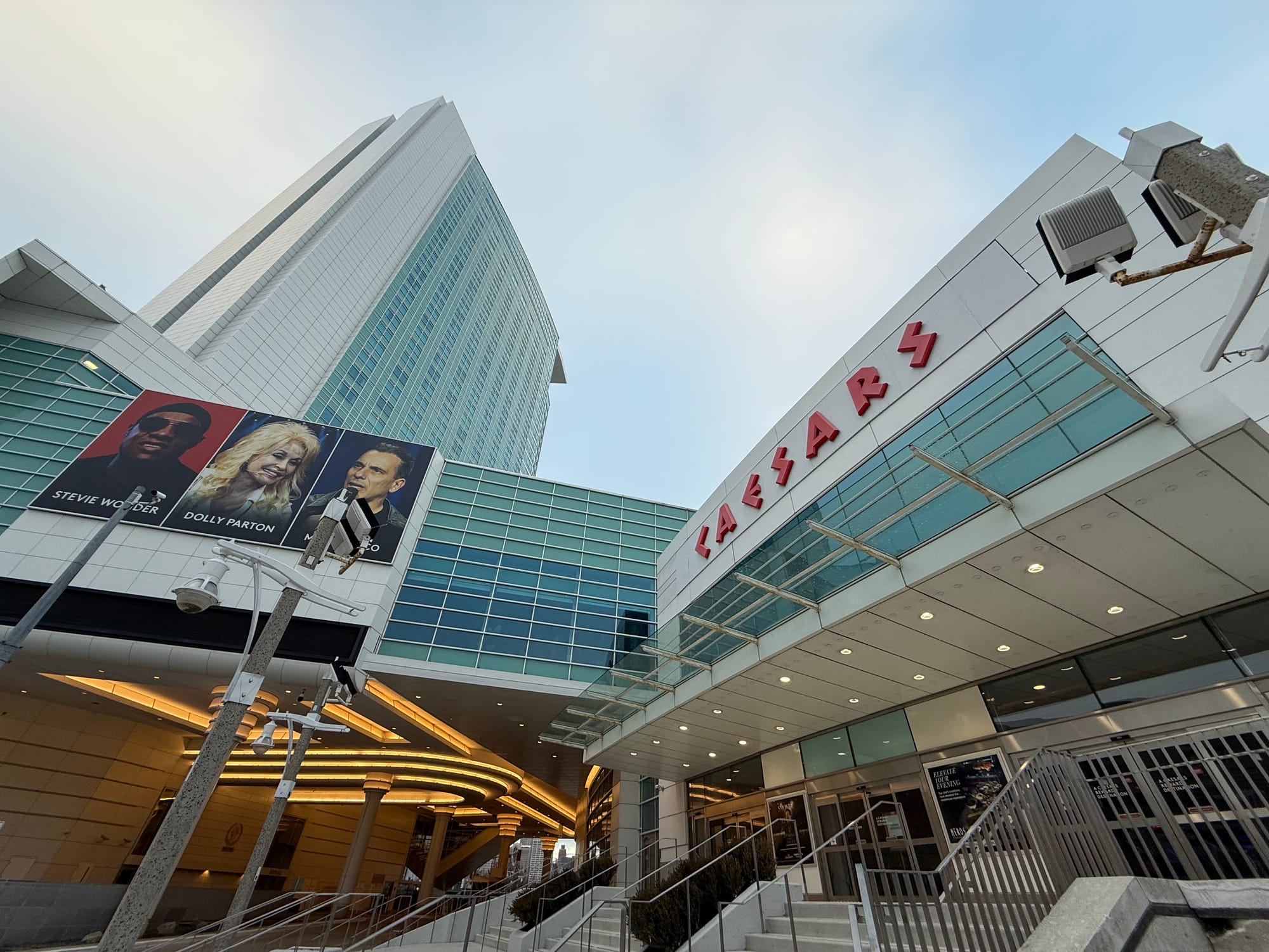 Review: Caesars Windsor (Ontario, Canada)