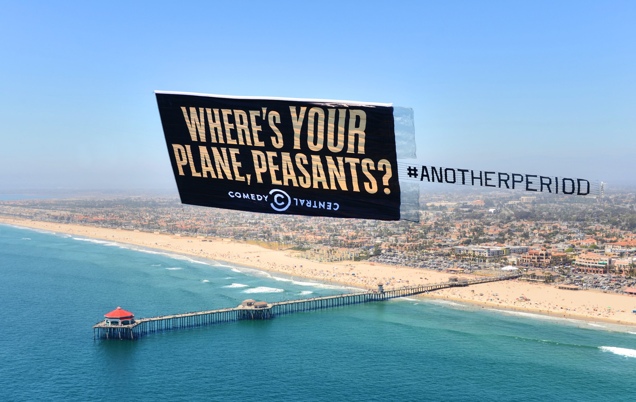                      Watch How Airplanes Fly Those Giant Banner Ads                             
                     