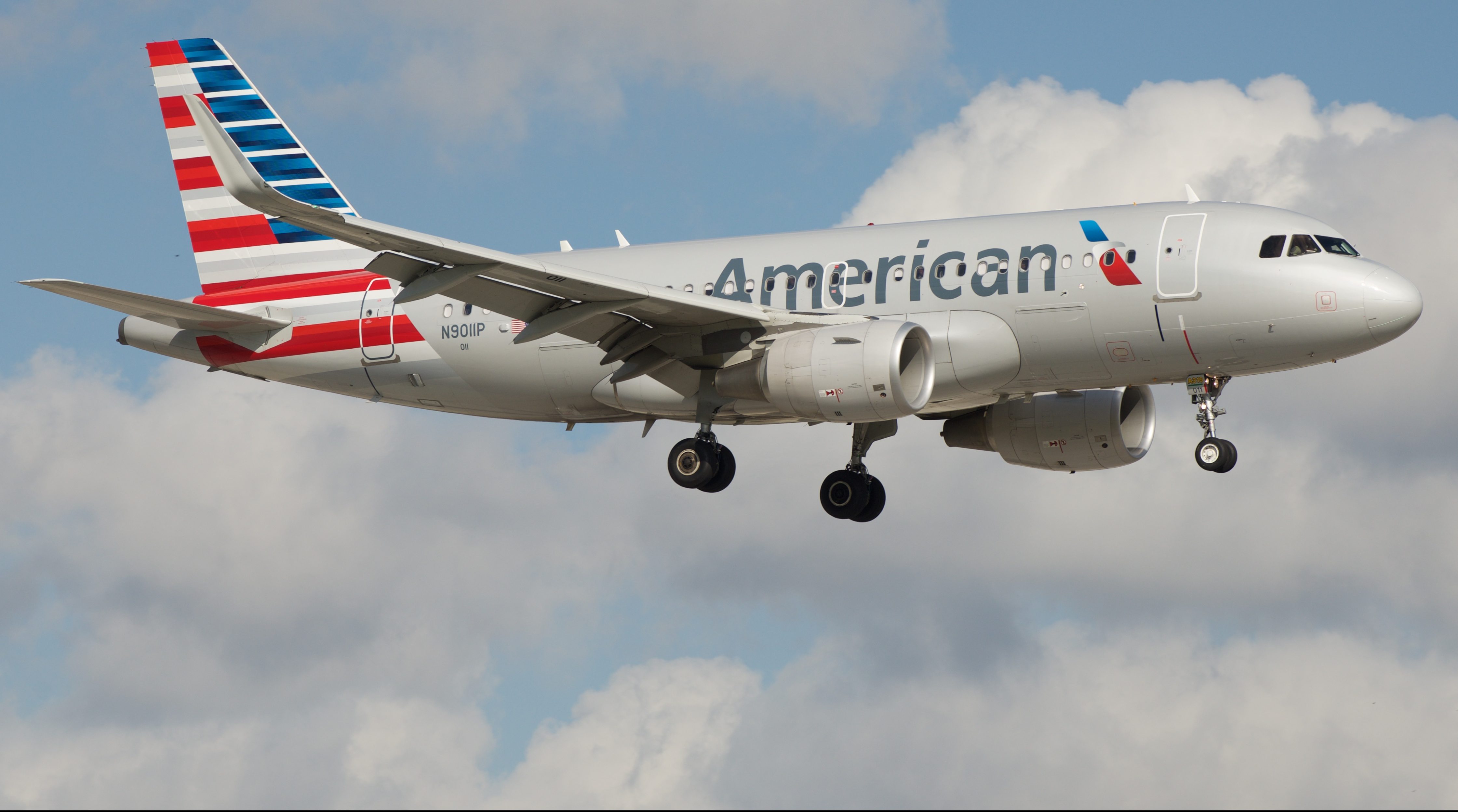                      Flight Review: American (Airbus A319) First Class From Los Angles to Denver                             
                     