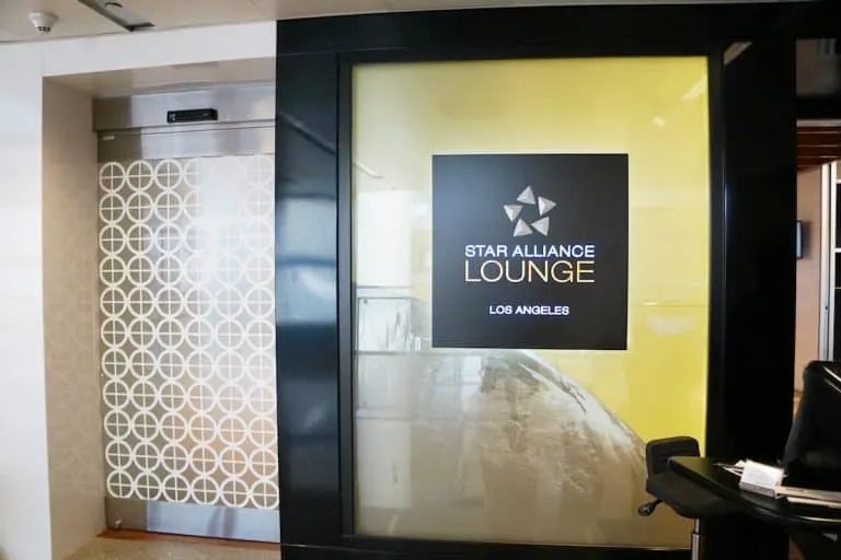 Lounge Review: Star Alliance Lounge LAX