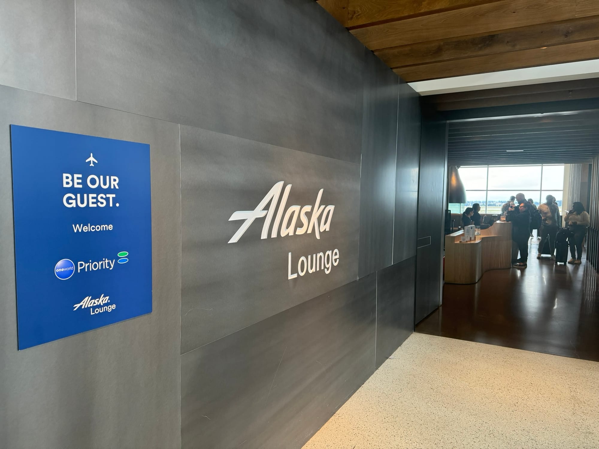 Review: Alaska Airlines Lounge Seattle Airport (North Satellite)